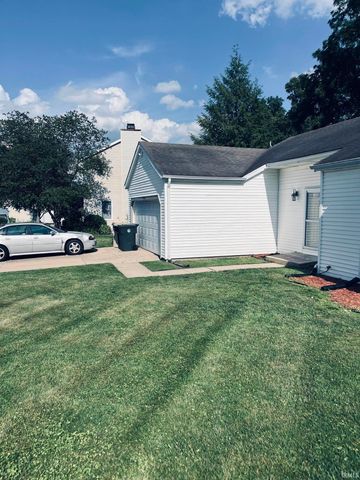 2106 Spring Hill Drive, South Bend, IN 46628