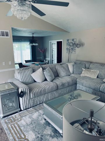 2106 Spring Hill Drive, South Bend, IN 46628