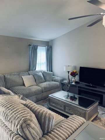 2106 Spring Hill Drive, South Bend, IN 46628