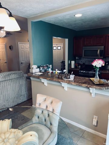 2106 Spring Hill Drive, South Bend, IN 46628