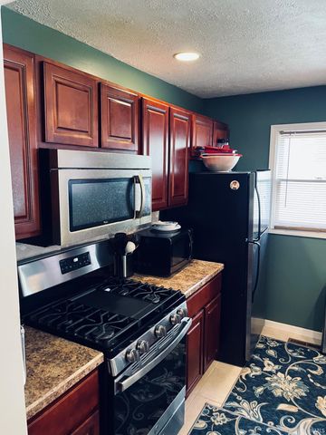 2106 Spring Hill Drive, South Bend, IN 46628