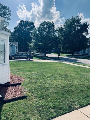 2106 Spring Hill Drive, South Bend, IN 46628