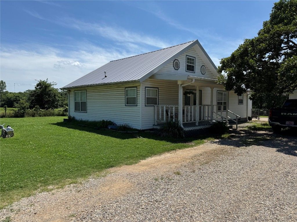 12237 N 359 Road, Seminole, OK 74868