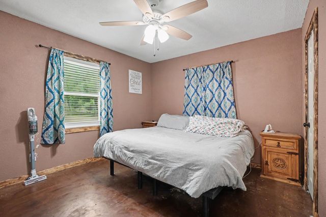 17310 Mcdonald Road, Alvin, TX 77511