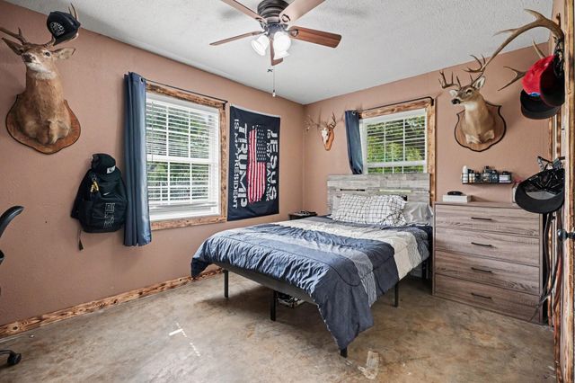 17310 Mcdonald Road, Alvin, TX 77511