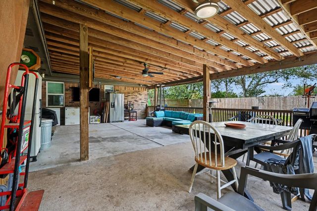 17310 Mcdonald Road, Alvin, TX 77511