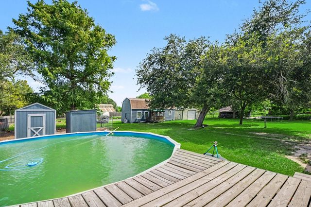 17310 Mcdonald Road, Alvin, TX 77511
