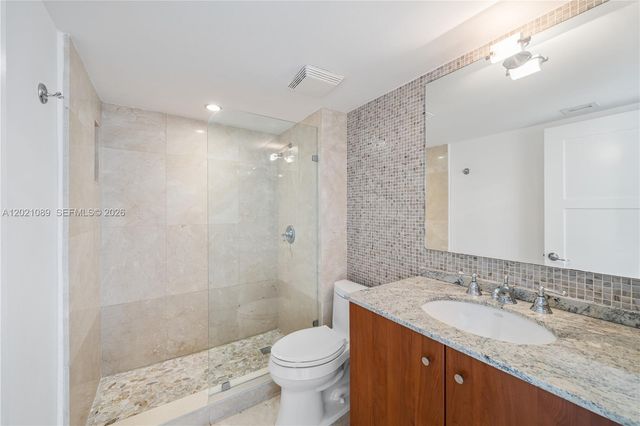 400 S Pointe Dr 409, Miami Beach, FL 33139