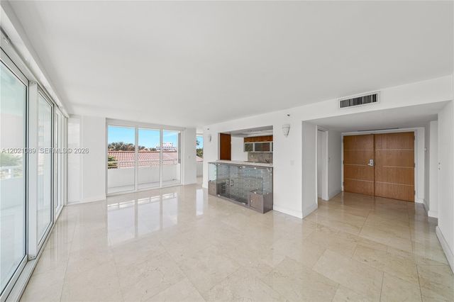 400 S Pointe Dr 409, Miami Beach, FL 33139
