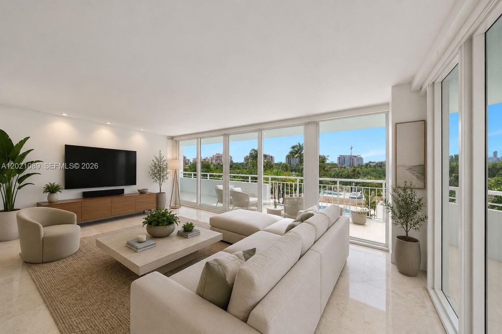 400 S Pointe Dr 409, Miami Beach, FL 33139