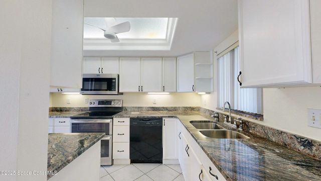 800 S Brevard Avenue 222, Cocoa Beach, FL 32931