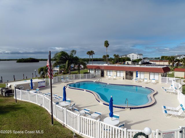 800 S Brevard Avenue 222, Cocoa Beach, FL 32931