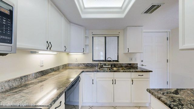 800 S Brevard Avenue 222, Cocoa Beach, FL 32931