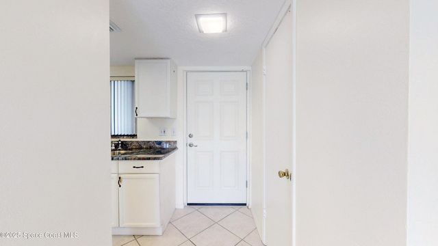 800 S Brevard Avenue 222, Cocoa Beach, FL 32931