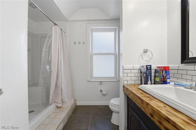 3702 W 15th Street, Cleveland, OH 44109