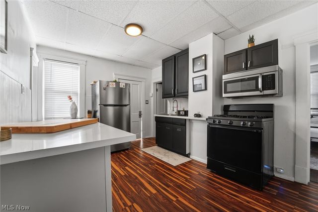 3702 W 15th Street, Cleveland, OH 44109