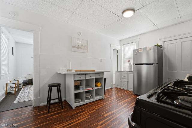 3702 W 15th Street, Cleveland, OH 44109