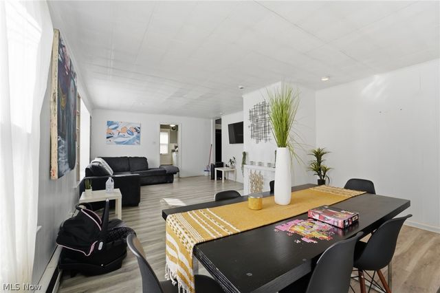 3702 W 15th Street, Cleveland, OH 44109