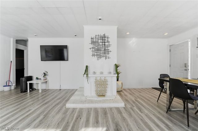 3702 W 15th Street, Cleveland, OH 44109