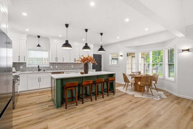 5365 S Sunny Slope ROAD, New Berlin, WI 53151
