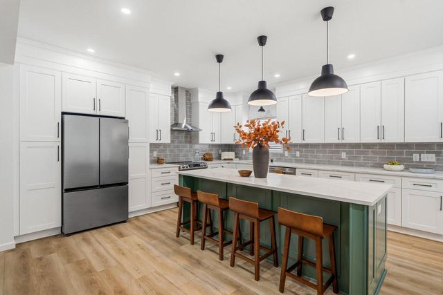 5365 S Sunny Slope ROAD, New Berlin, WI 53151