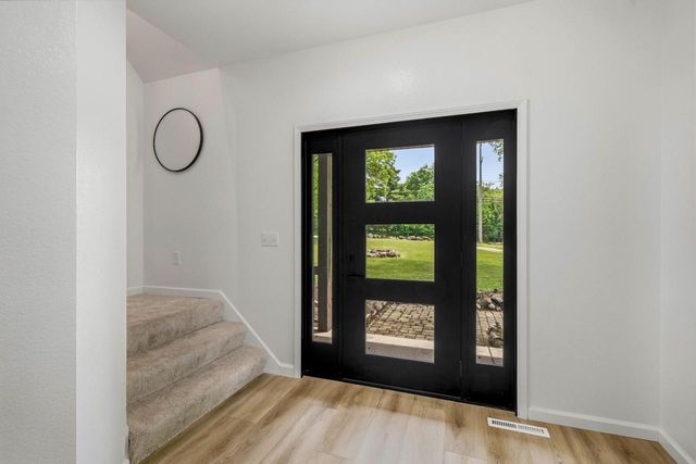 5365 S Sunny Slope ROAD, New Berlin, WI 53151