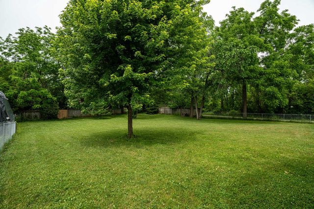 5365 S Sunny Slope ROAD, New Berlin, WI 53151
