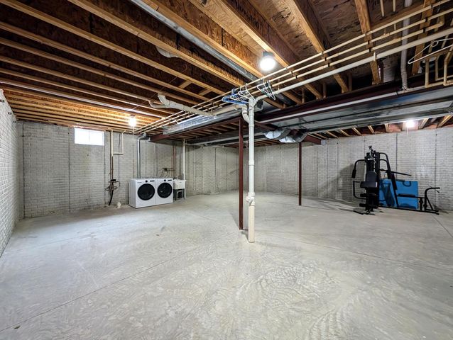 5365 S Sunny Slope ROAD, New Berlin, WI 53151