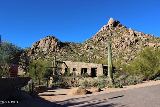 13627 E Rancho Laredo Drive, Scottsdale, AZ 85262