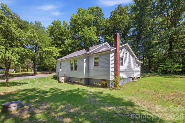 2155 Pa Jolly Lane, Granite Falls, NC 28630
