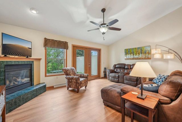 1910 Cedar STREET, Grafton, WI 53024