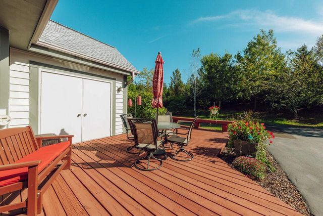 S75W17553 Harbor CIRCLE, Muskego, WI 53150
