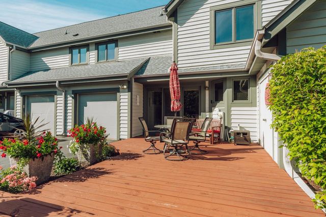 S75W17553 Harbor CIRCLE, Muskego, WI 53150
