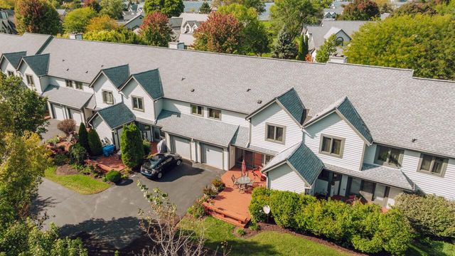 S75W17553 Harbor CIRCLE, Muskego, WI 53150