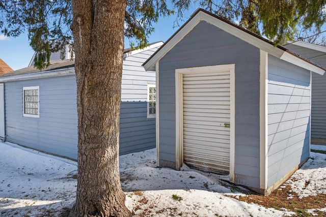 3135 E Koenig AVENUE, Saint Francis, WI 53235