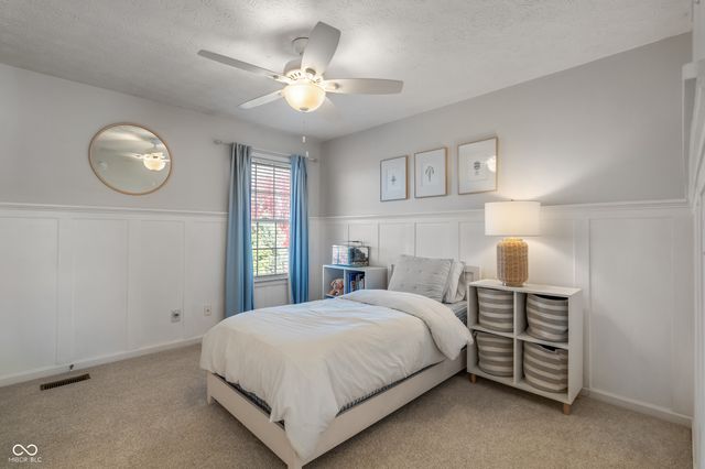 8856 Pin Oak Drive, Zionsville, IN 46077