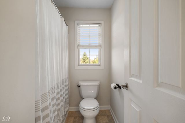 8856 Pin Oak Drive, Zionsville, IN 46077