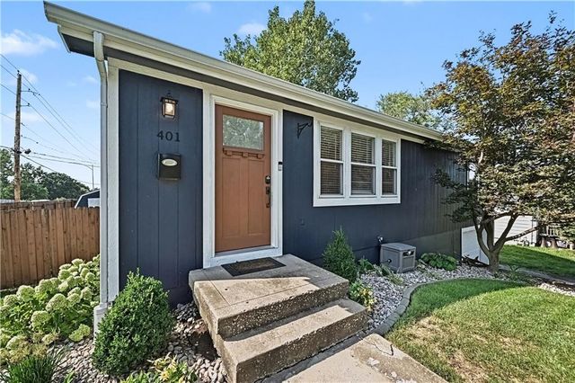 401 NW 71st Street, Kansas City, MO 64118