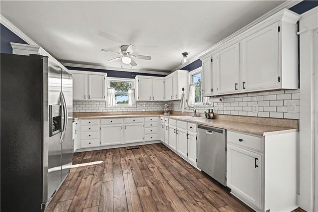 401 NW 71st Street, Kansas City, MO 64118
