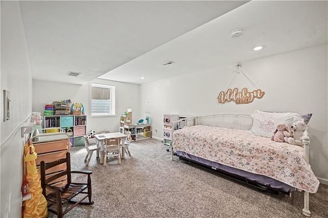 401 NW 71st Street, Kansas City, MO 64118