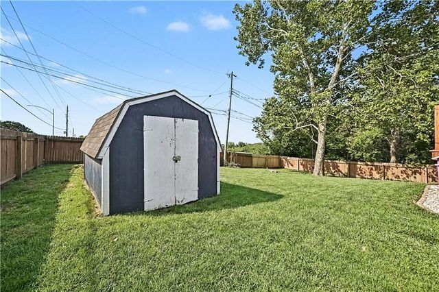 401 NW 71st Street, Kansas City, MO 64118