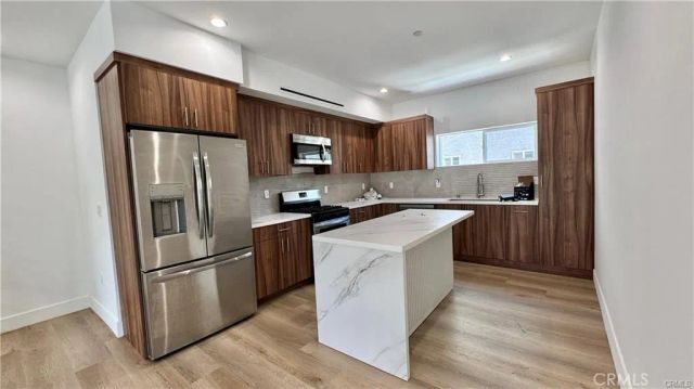 5635 Klump Avenue, North Hollywood, CA 91601