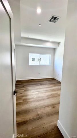 5635 Klump Avenue, North Hollywood, CA 91601