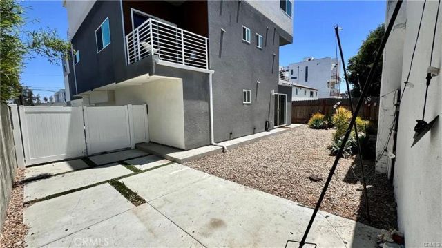 5635 Klump Avenue, North Hollywood, CA 91601