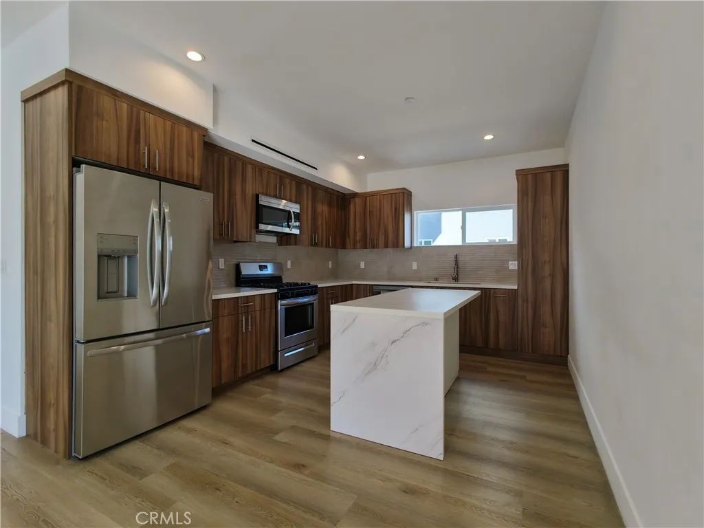5635 Klump Avenue, North Hollywood, CA 91601