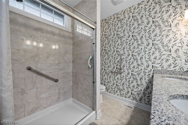 107 Loyola Drive, Elyria, OH 44035