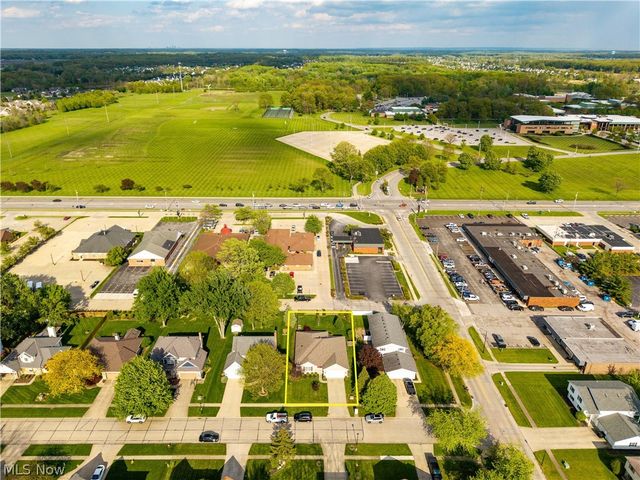 107 Loyola Drive, Elyria, OH 44035
