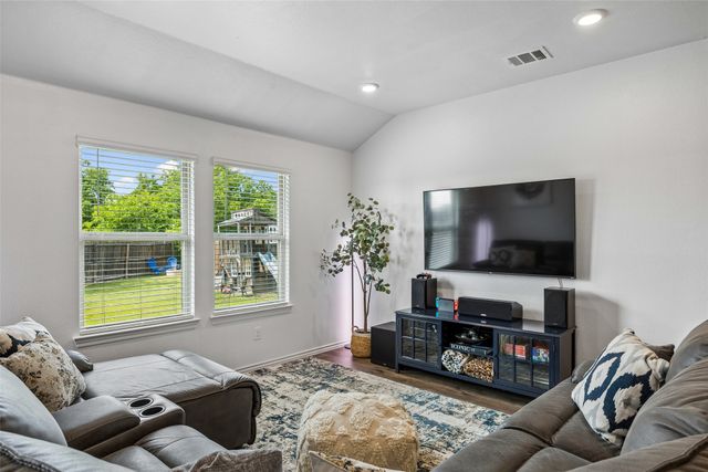 802 Rustic Way, Royse City, TX 75189