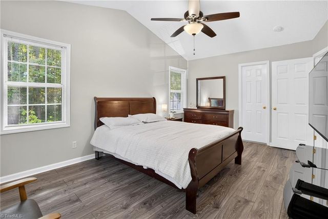 5805 Edgebrook Court, Jamestown, NC 27282