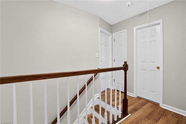 5805 Edgebrook Court, Jamestown, NC 27282